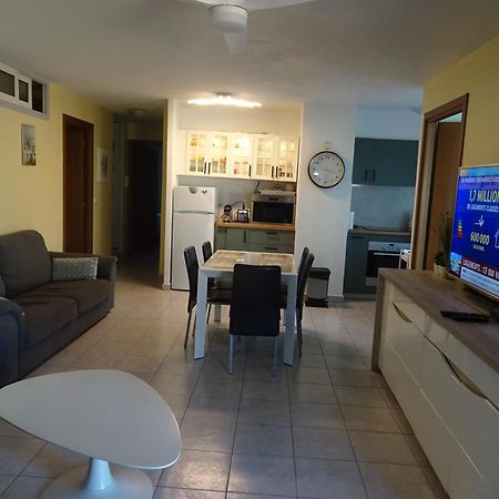 Appartement 6 Personnes Face A La Mer Cagnes-sur-Mer Eksteriør billede