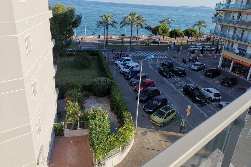Appartement 6 Personnes Face A La Mer Cagnes-sur-Mer Eksteriør billede