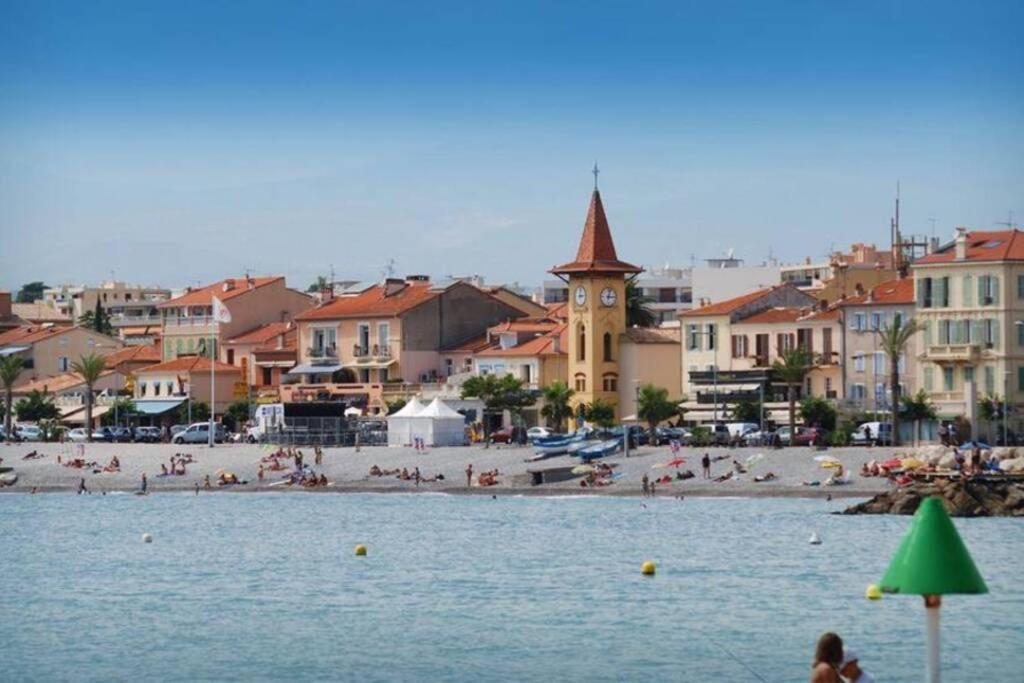 Appartement 6 Personnes Face A La Mer Cagnes-sur-Mer Eksteriør billede