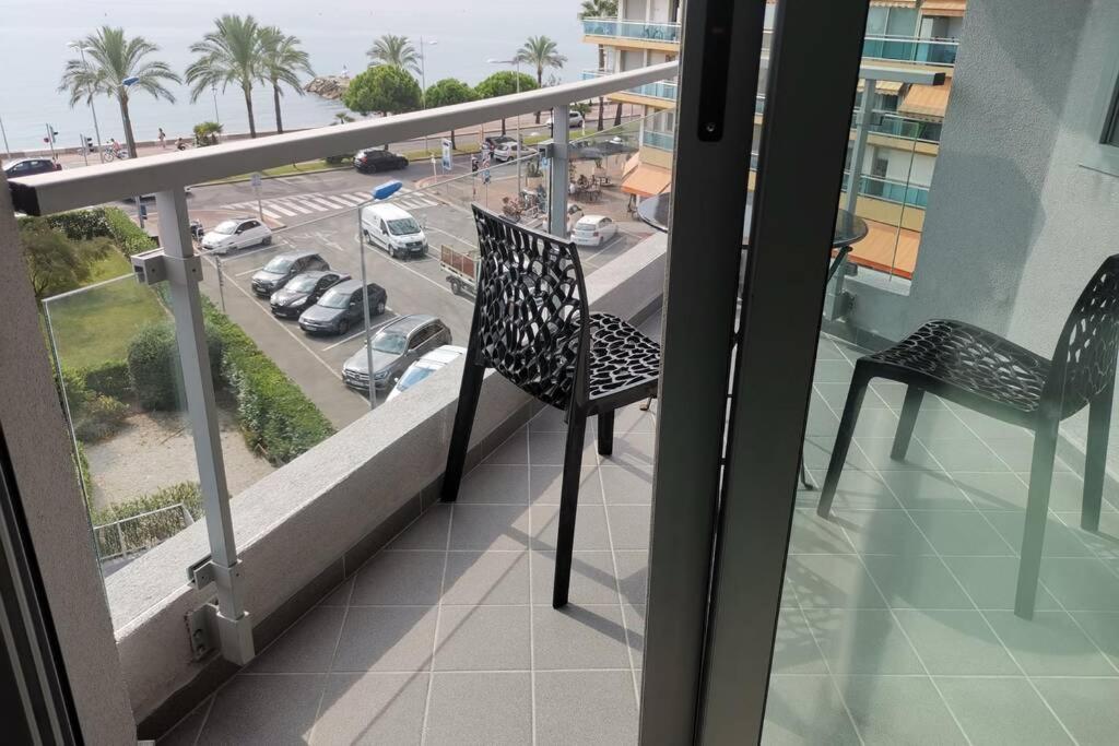 Appartement 6 Personnes Face A La Mer Cagnes-sur-Mer Eksteriør billede