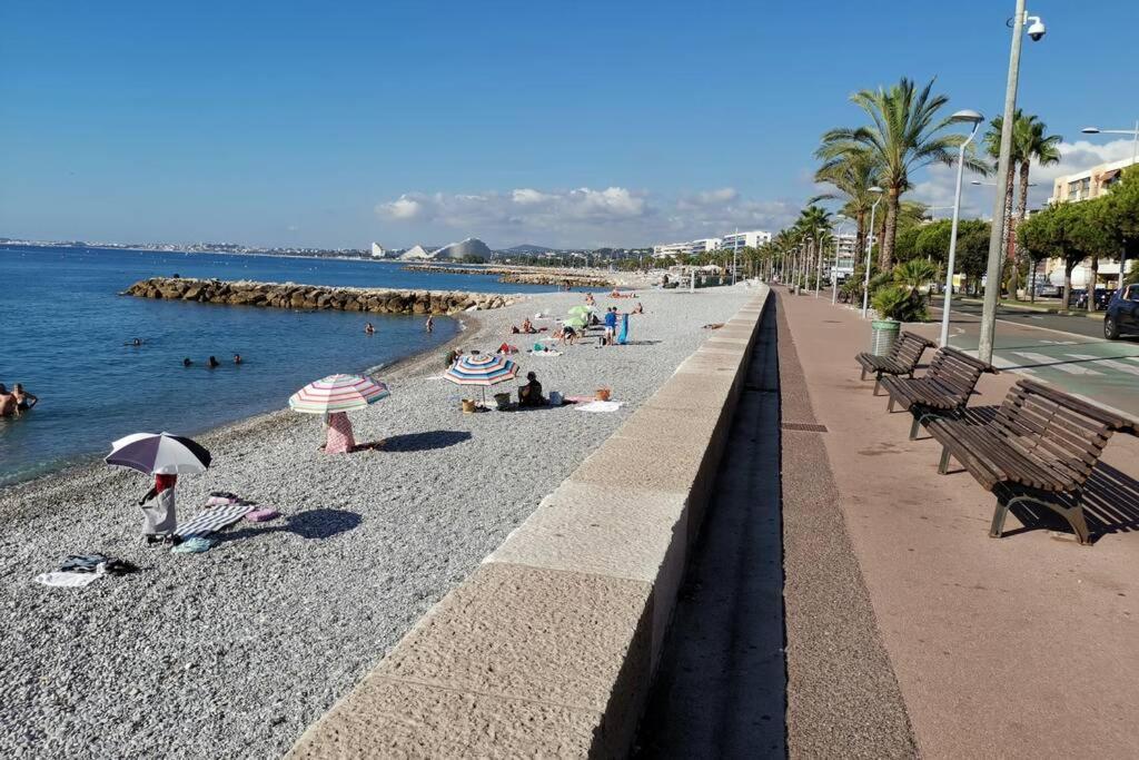 Appartement 6 Personnes Face A La Mer Cagnes-sur-Mer Eksteriør billede